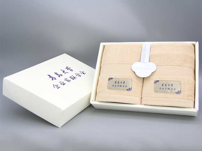 青島大學(xué)企業(yè)家聯(lián)合會—毛巾禮品定制案例